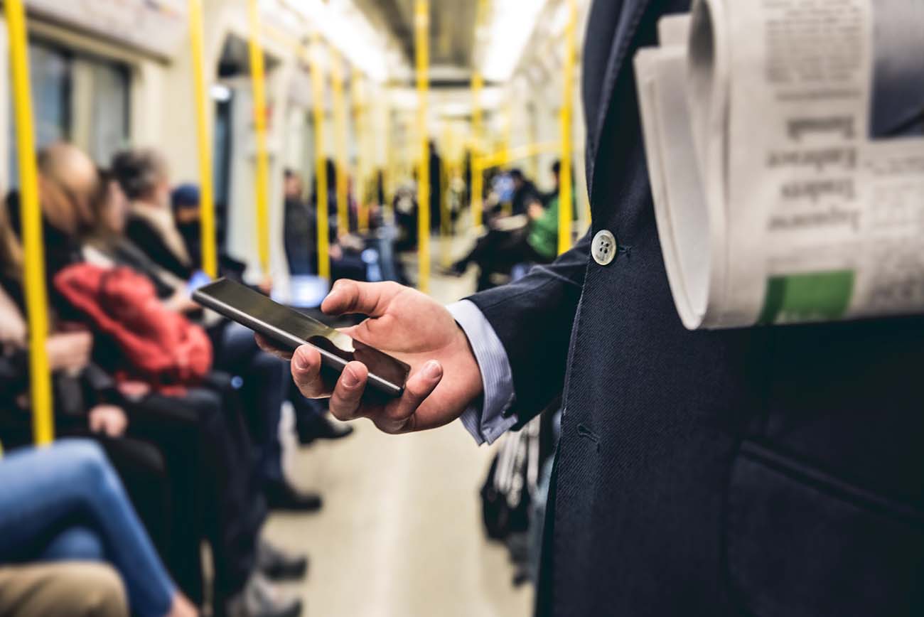 Internet Crushes Traditional Media: From Print to Digital